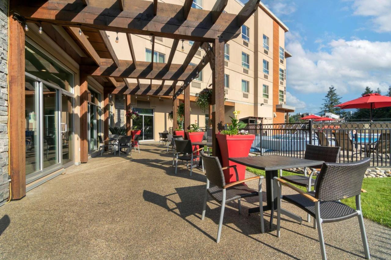 Best Western Plus Revelstoke Extérieur photo