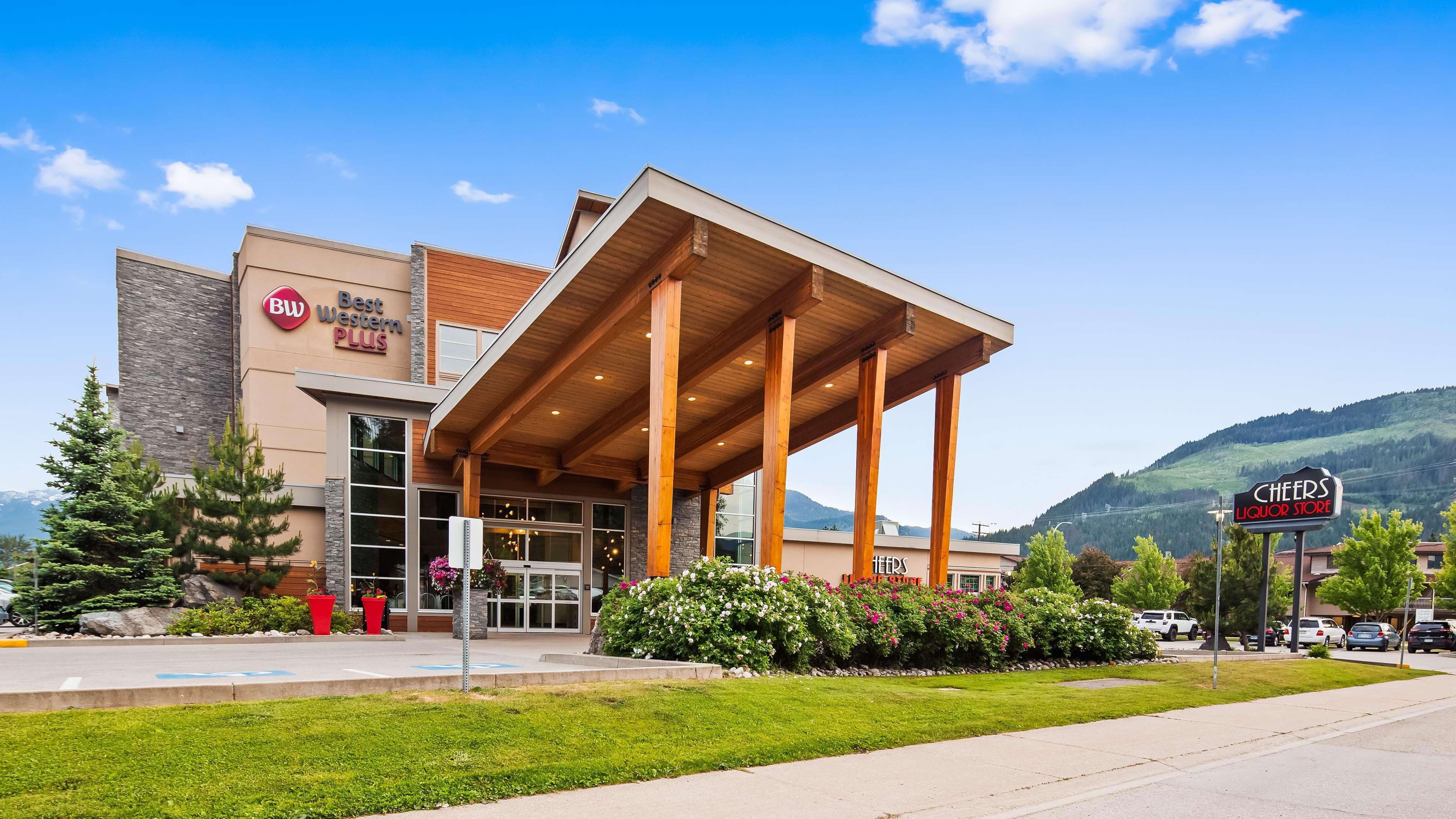 Best Western Plus Revelstoke Extérieur photo